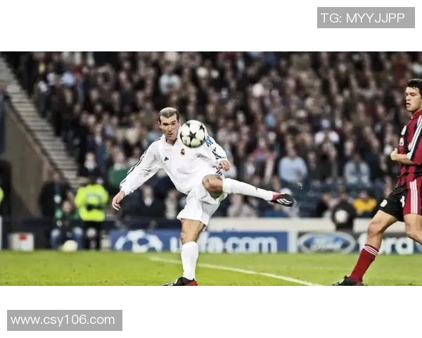 足球明星的辉煌岁月与当今足坛巨星的对比与启示